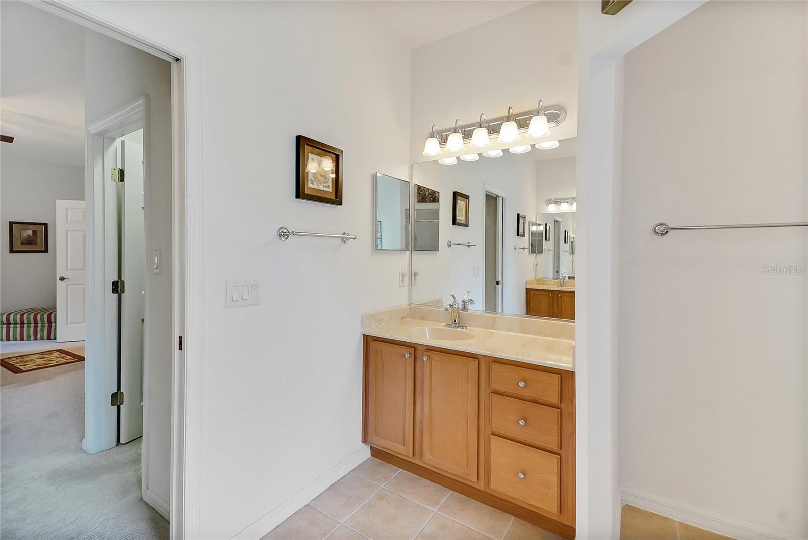 Image 43 of 57 For 24128 Robinwood Street