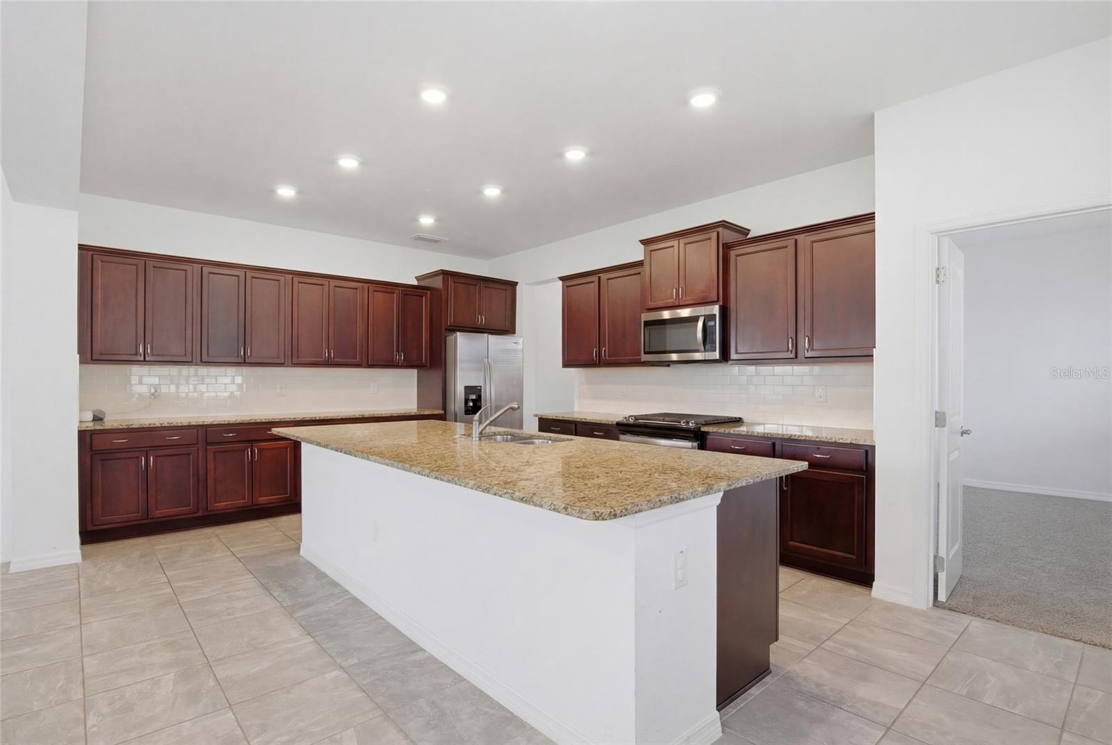 Image 15 of 81 For 7045 65th Street