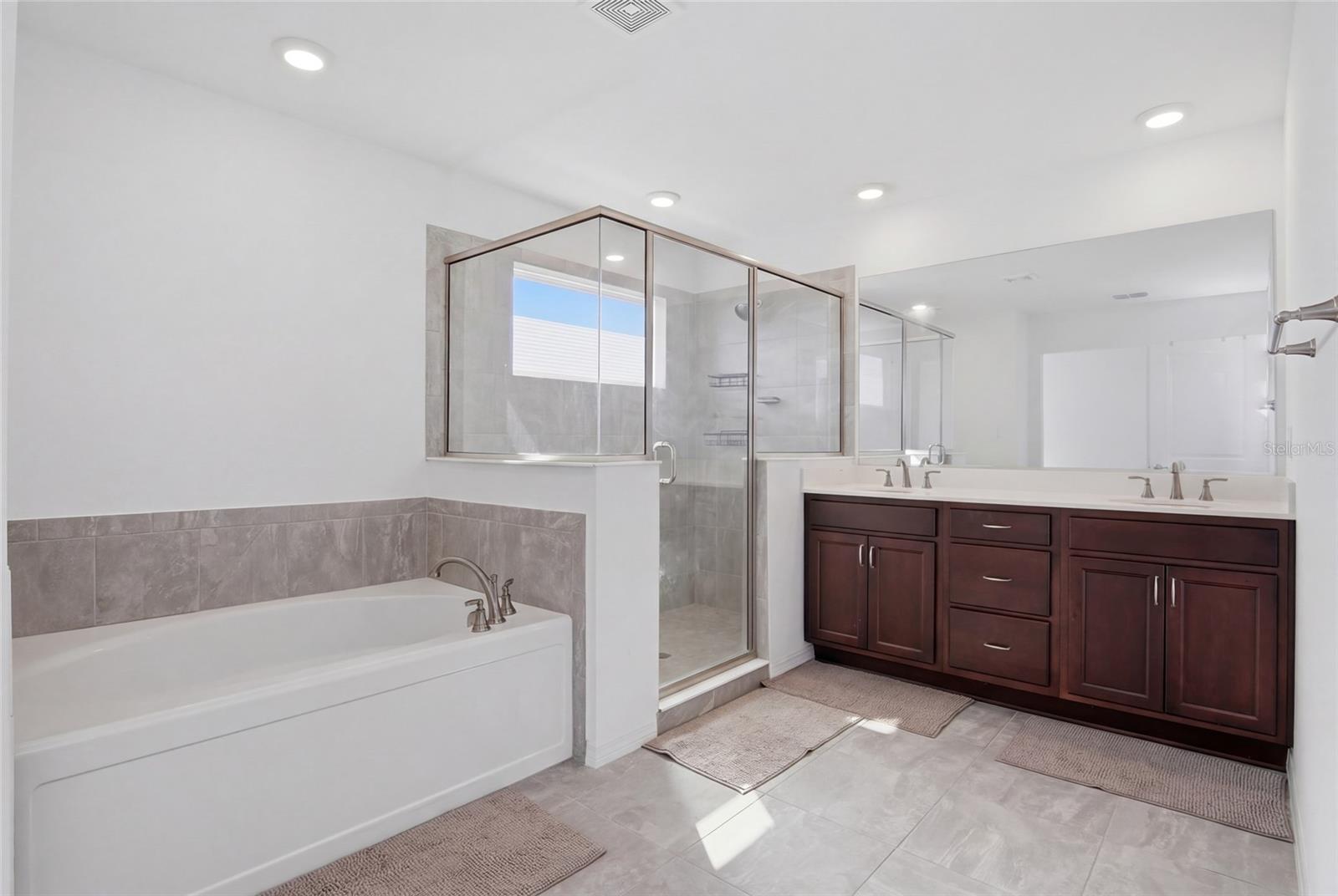 Image 28 of 81 For 7045 65th Street