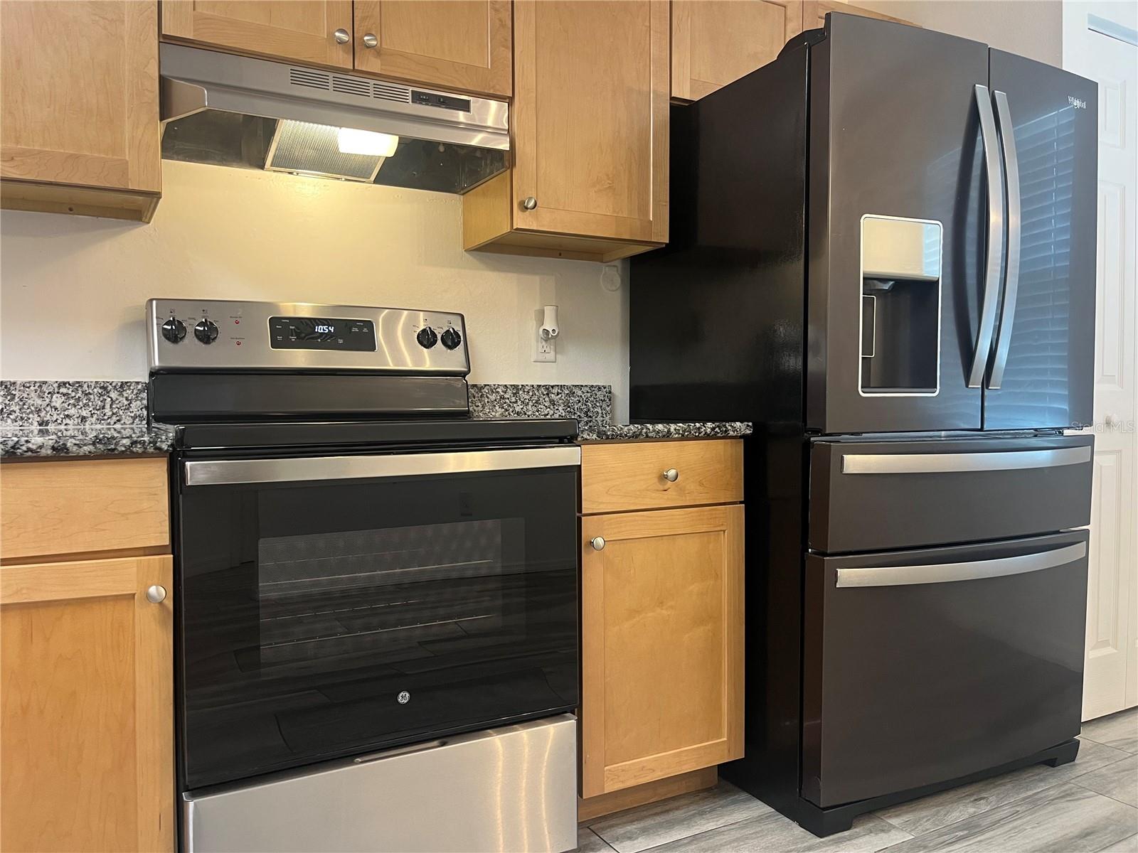 Image 8 of 30 For 215 Fernwood Street