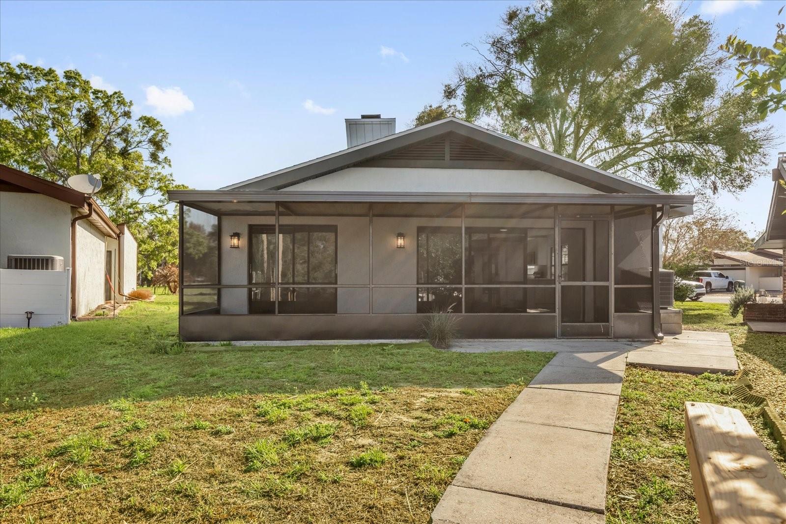 Image 19 of 28 For 5222 View Point