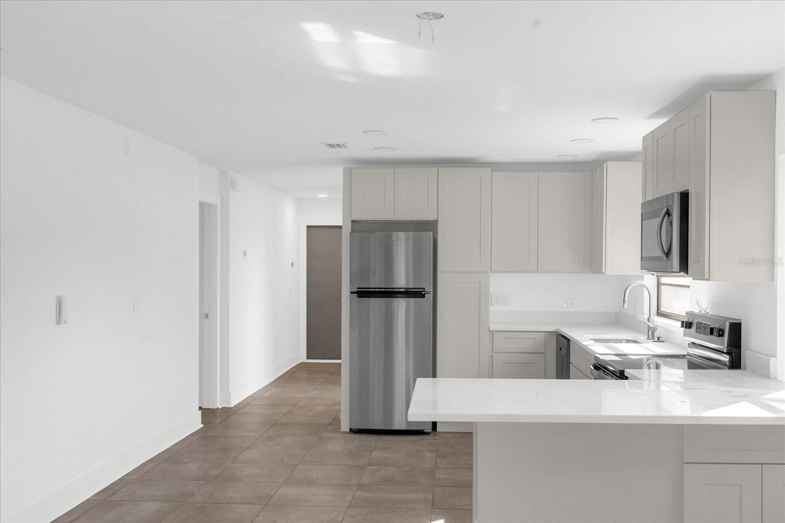 Image 5 of 28 For 5222 View Point