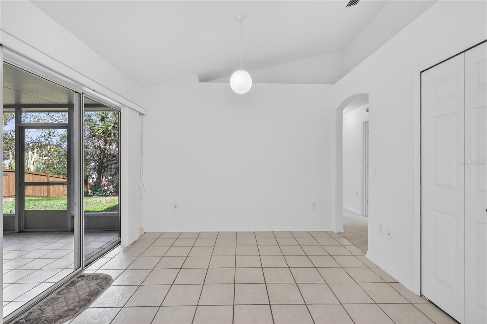 Image 13 of 33 For 615 Briarcliff Road