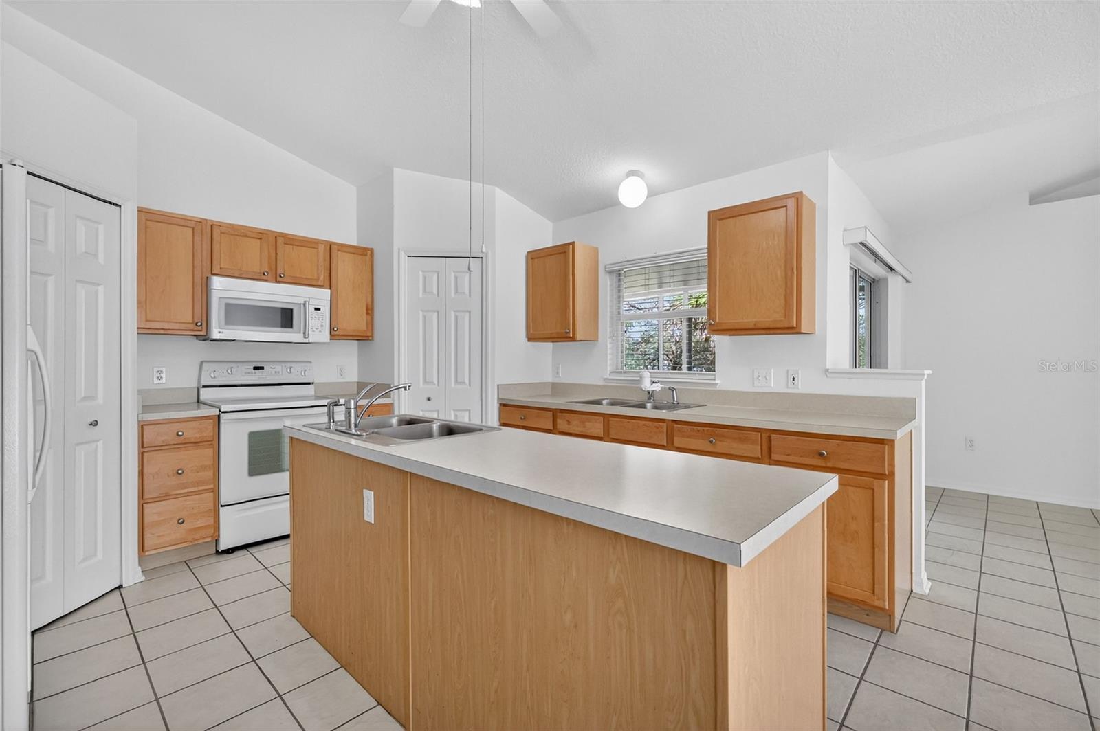 Image 15 of 33 For 615 Briarcliff Road