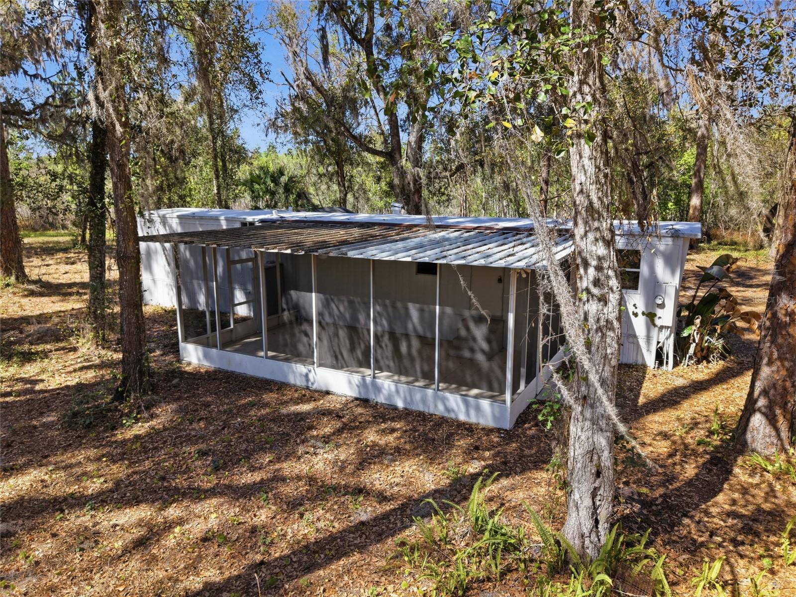 Image 19 of 46 For 13401 Palm Drive