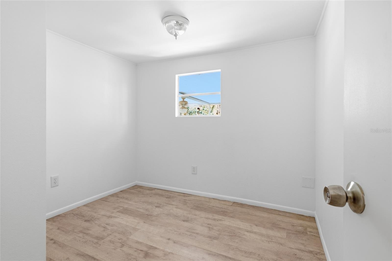 Image 26 of 46 For 13401 Palm Drive