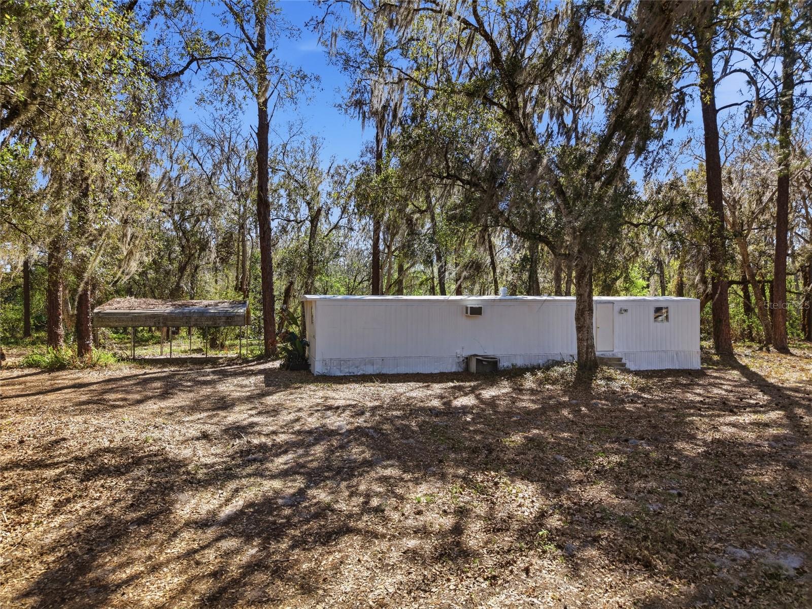 Image 7 of 46 For 13401 Palm Drive