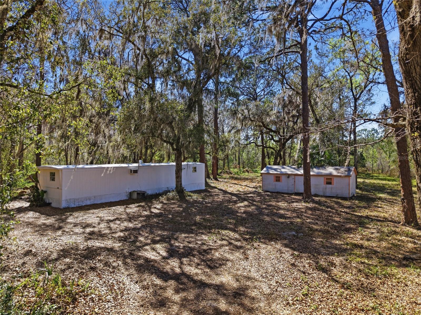 Image 8 of 46 For 13401 Palm Drive