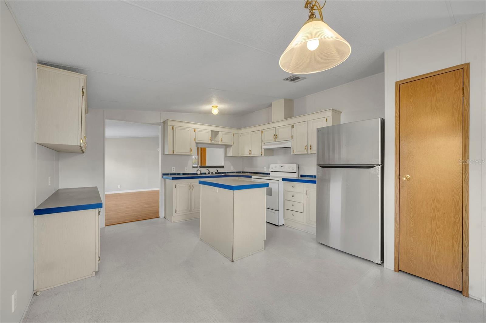 Image 10 of 36 For 11412 Pheasant Trail