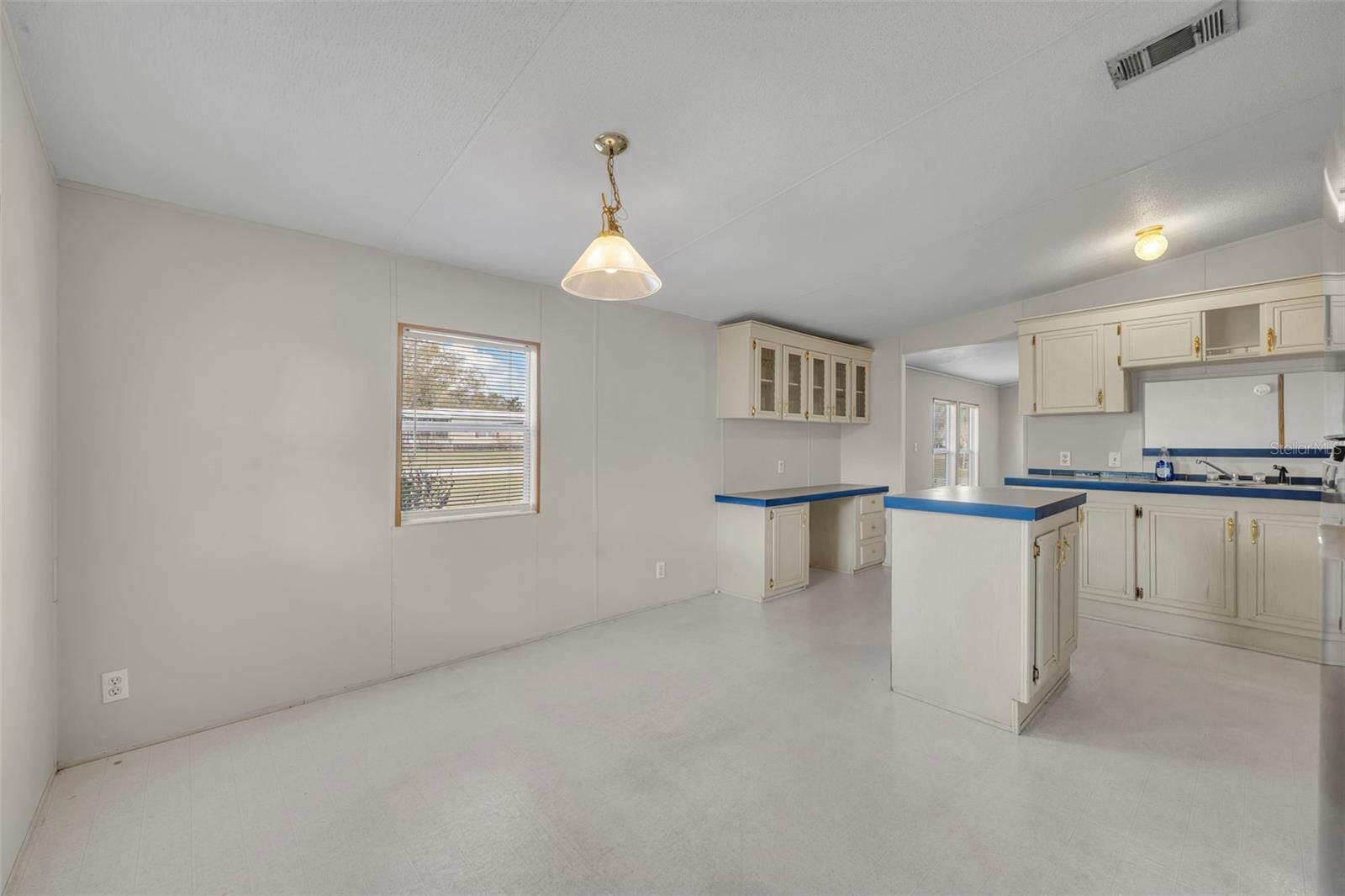 Image 17 of 36 For 11412 Pheasant Trail