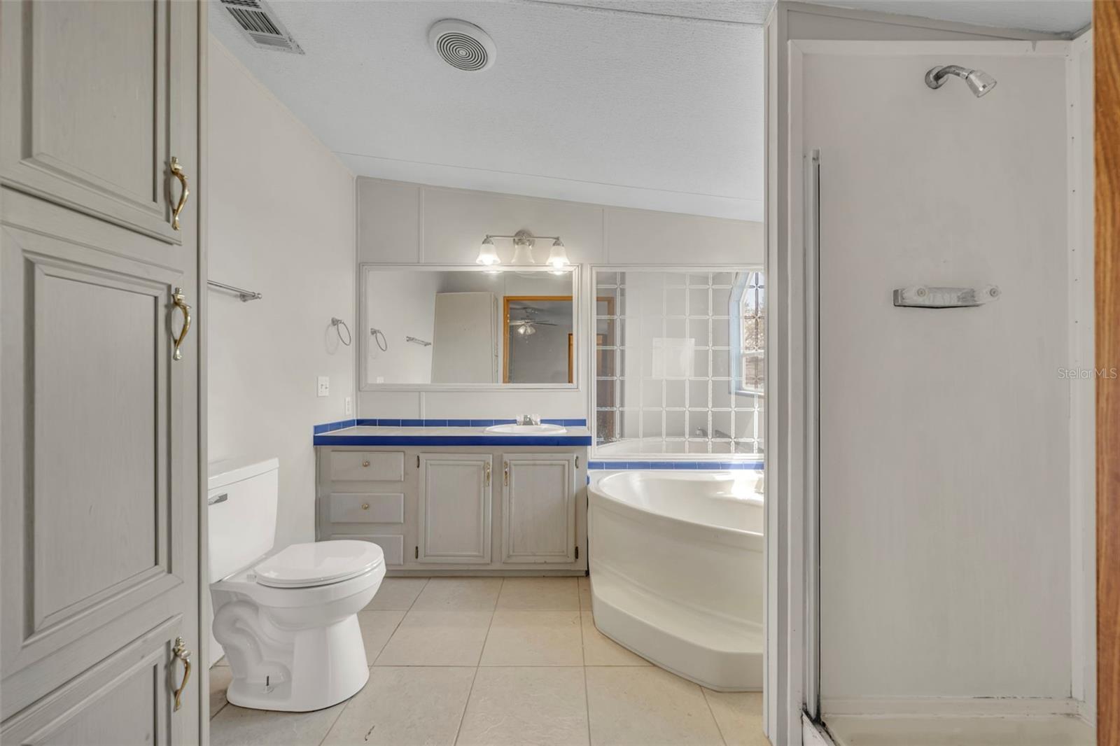 Image 23 of 36 For 11412 Pheasant Trail