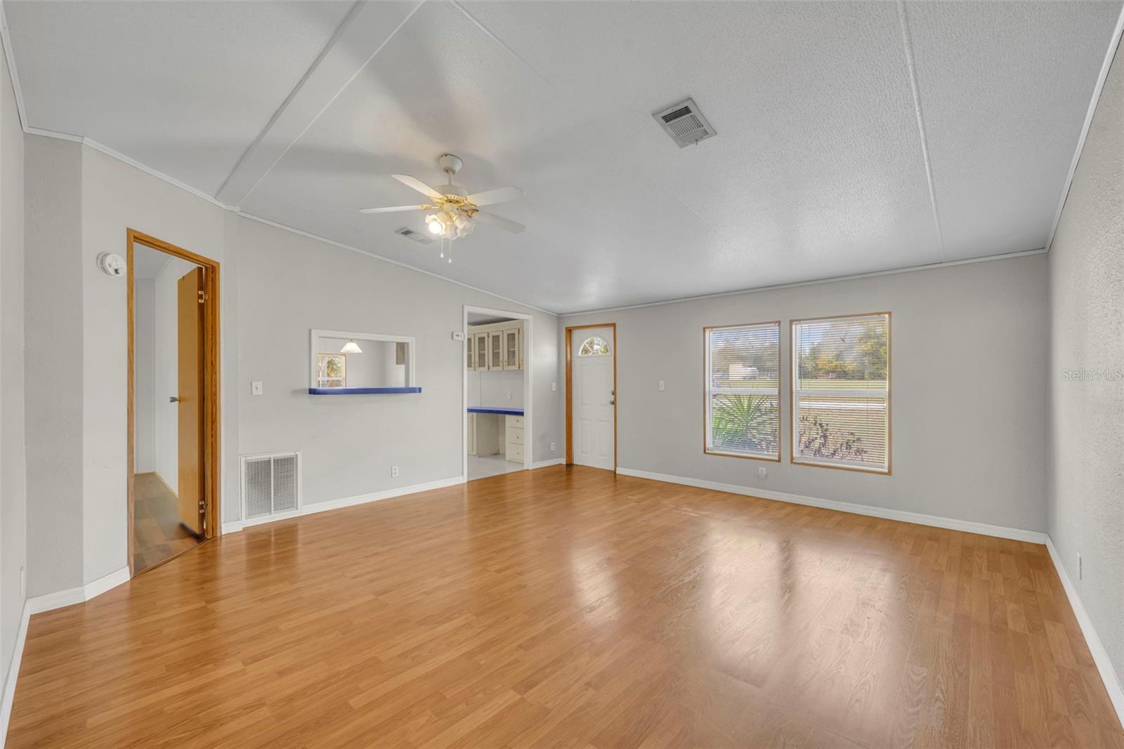 Image 8 of 36 For 11412 Pheasant Trail