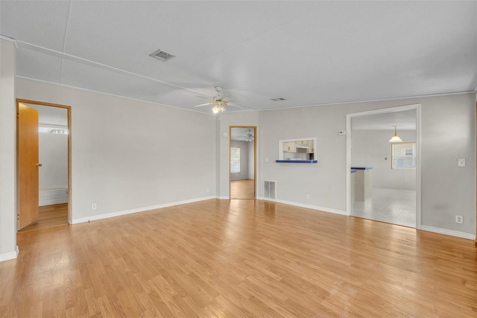 Image 9 of 36 For 11412 Pheasant Trail