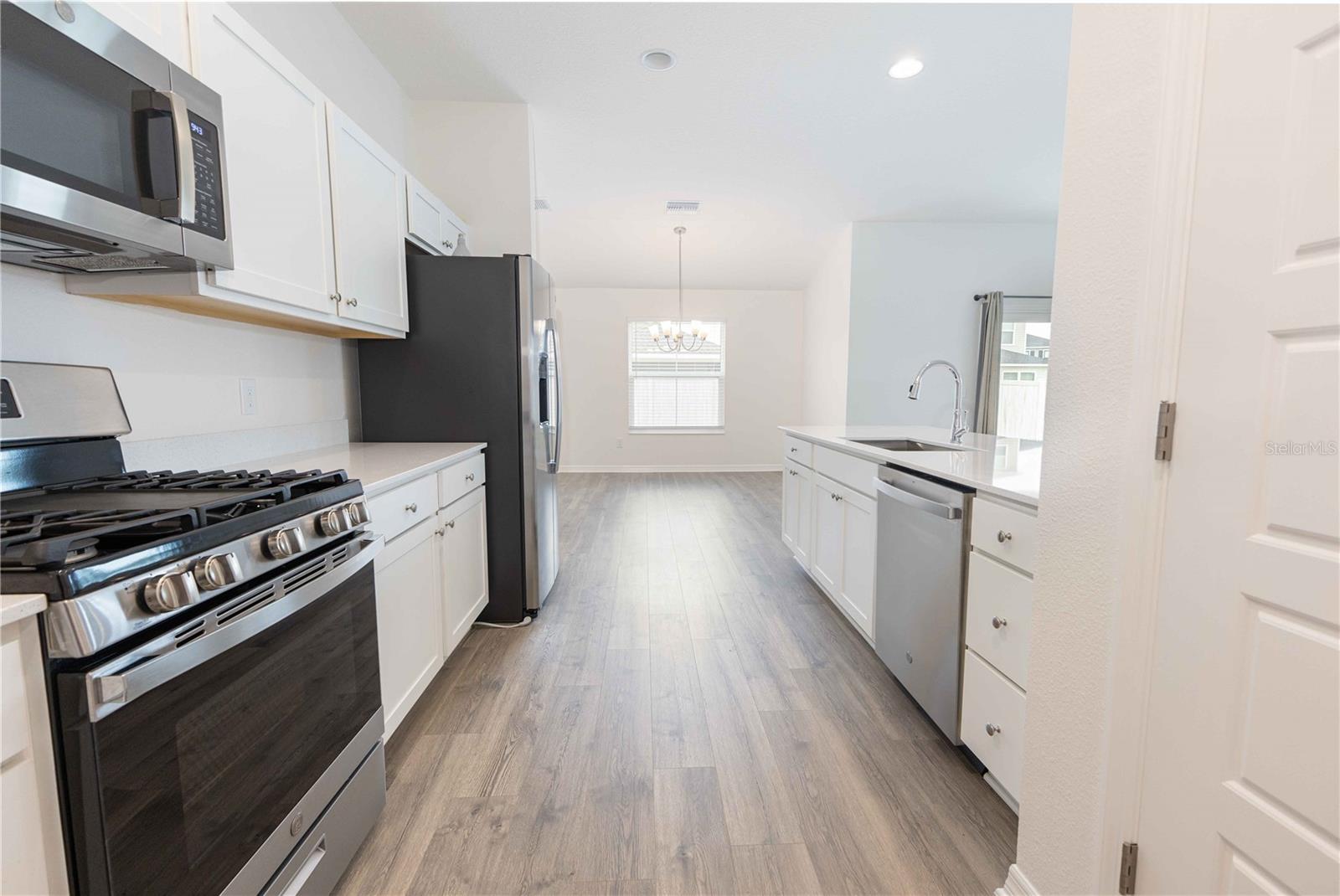 Image 10 of 36 For 2498 Alder Avenue