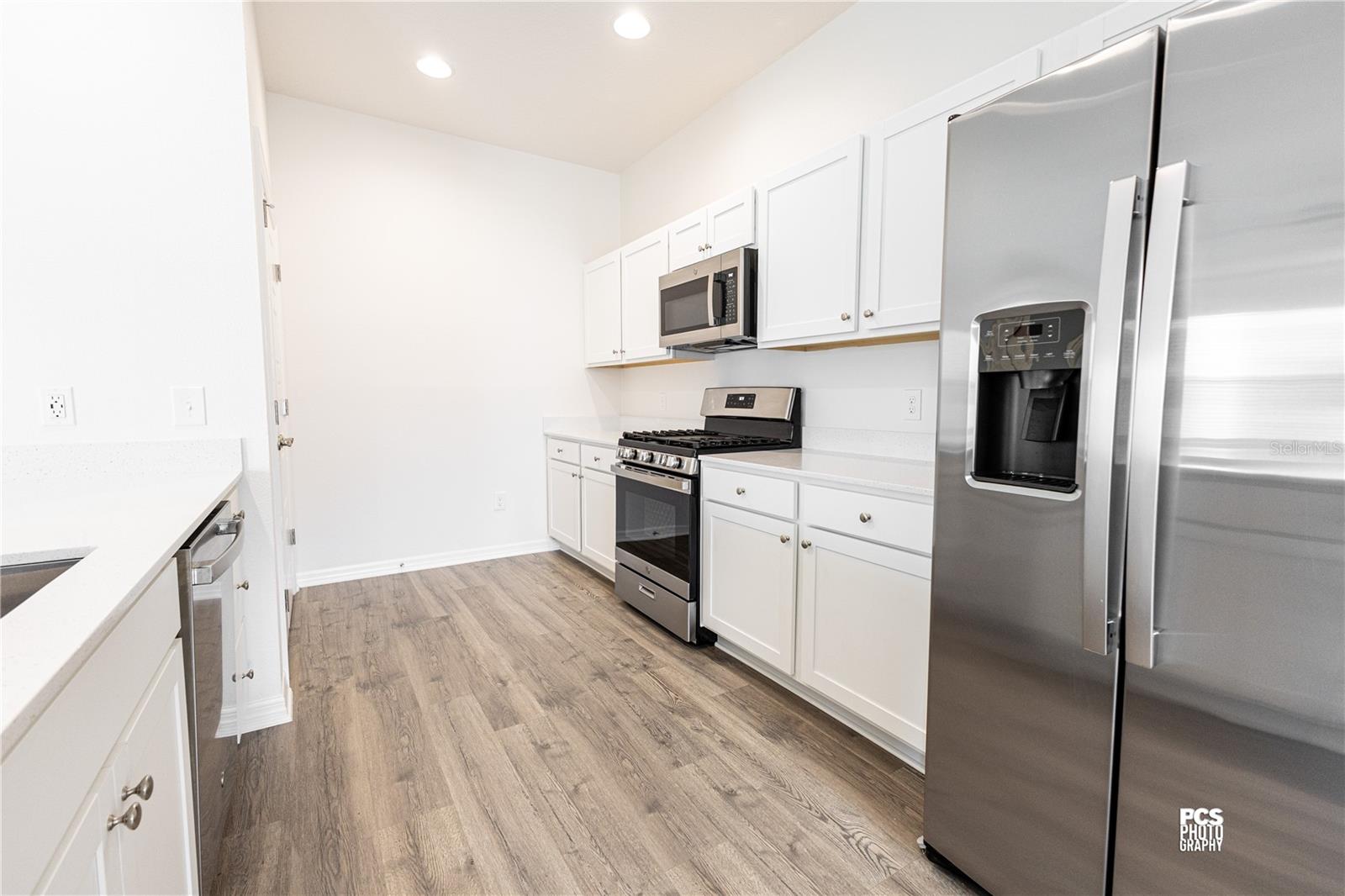 Image 11 of 36 For 2498 Alder Avenue