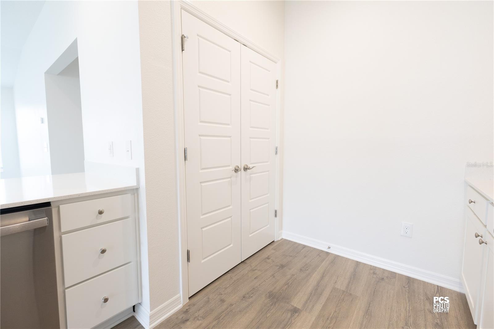 Image 13 of 36 For 2498 Alder Avenue