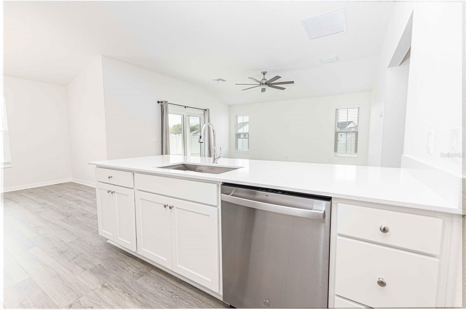 Image 14 of 36 For 2498 Alder Avenue