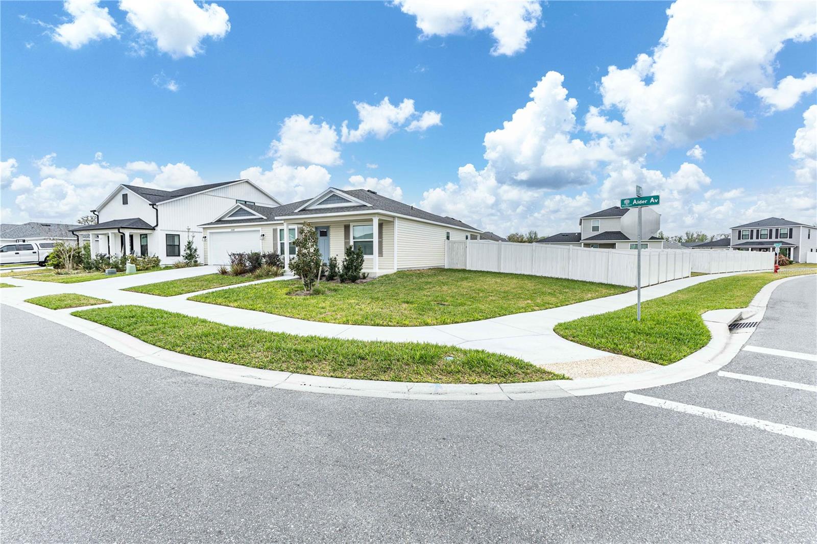 Image 33 of 36 For 2498 Alder Avenue