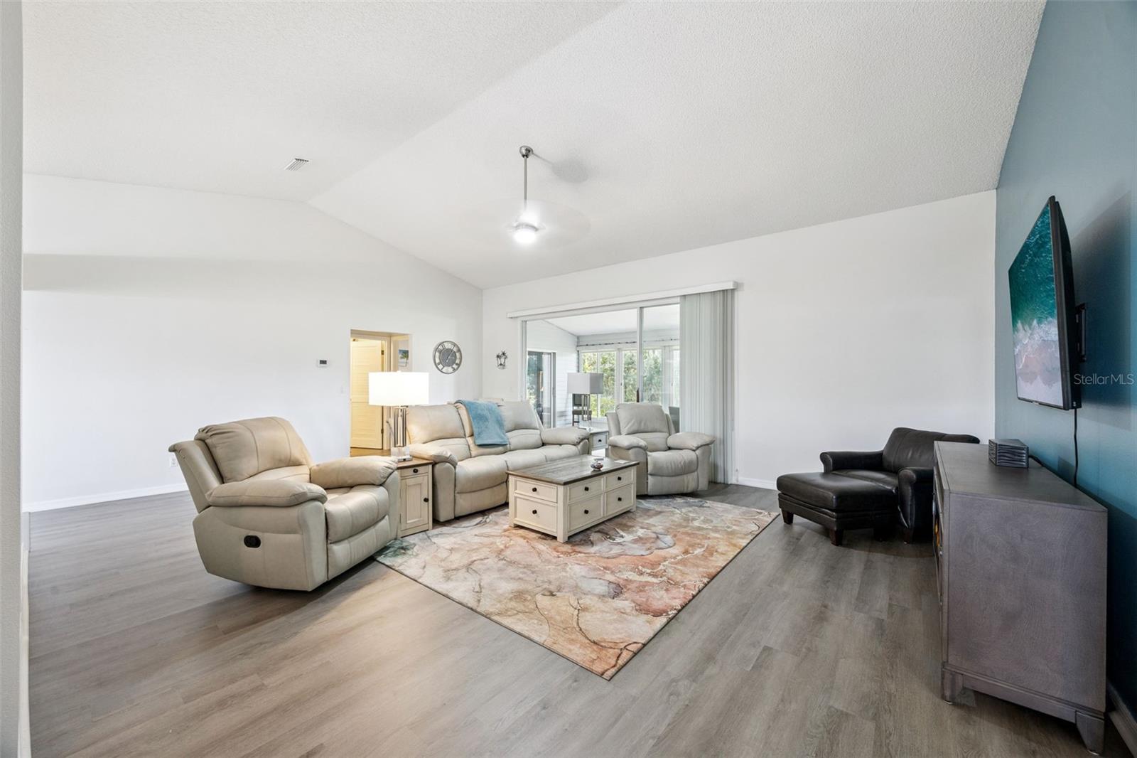 Image 13 of 74 For 27308 Racquet Circle