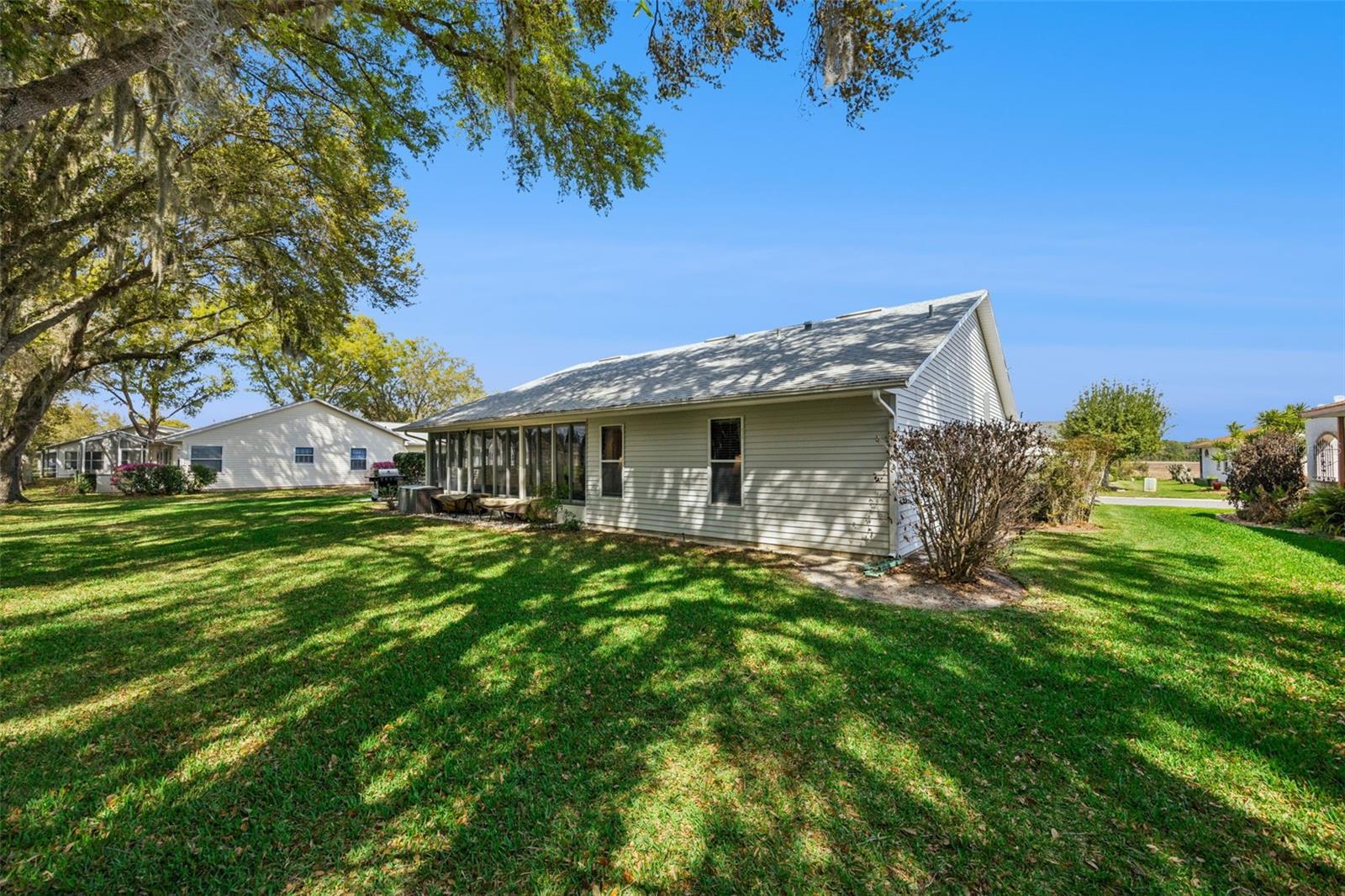 Image 27 of 74 For 27308 Racquet Circle