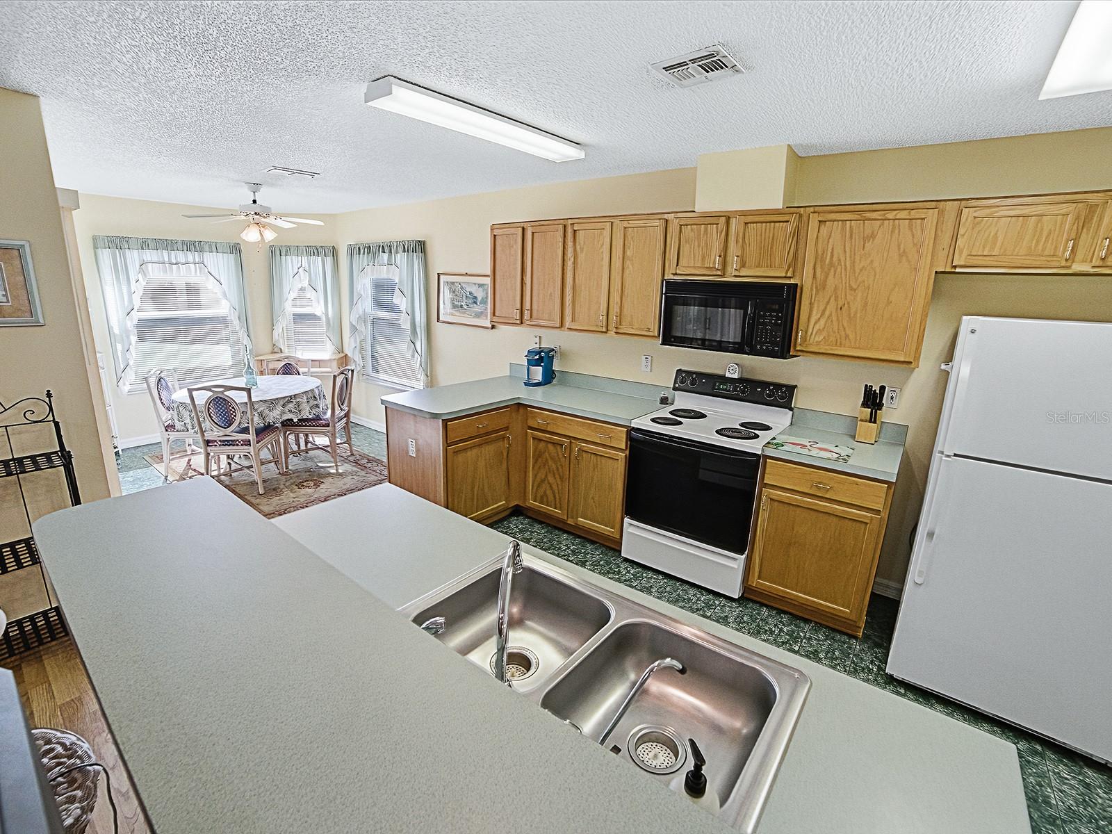 Image 15 of 48 For 32914 Crooked Oaks Lane