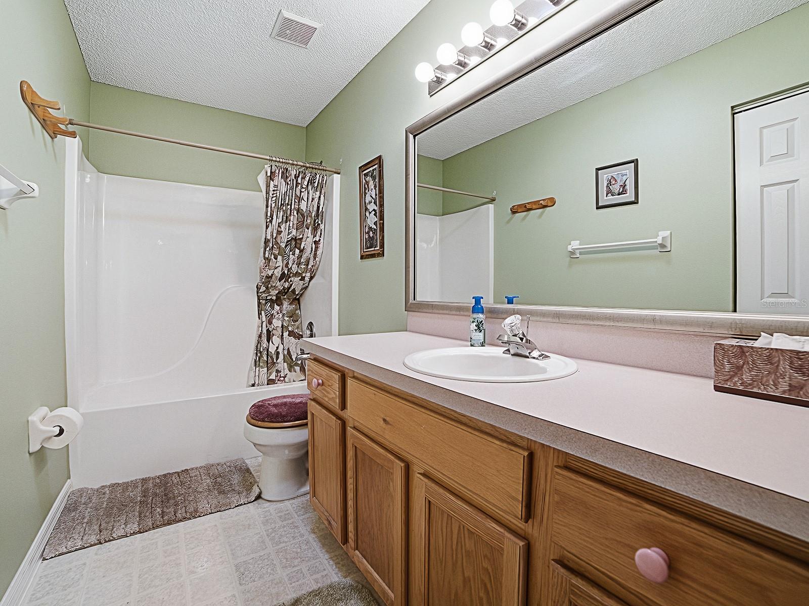 Image 21 of 48 For 32914 Crooked Oaks Lane