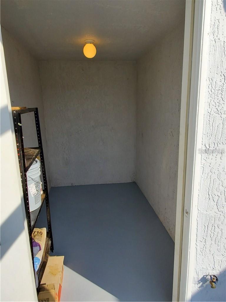 Image 25 of 31 For 1108 Apple Terrace