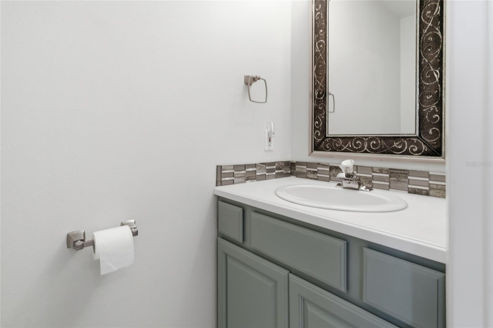 Image 19 of 54 For 15005 Green Valley Boulevard