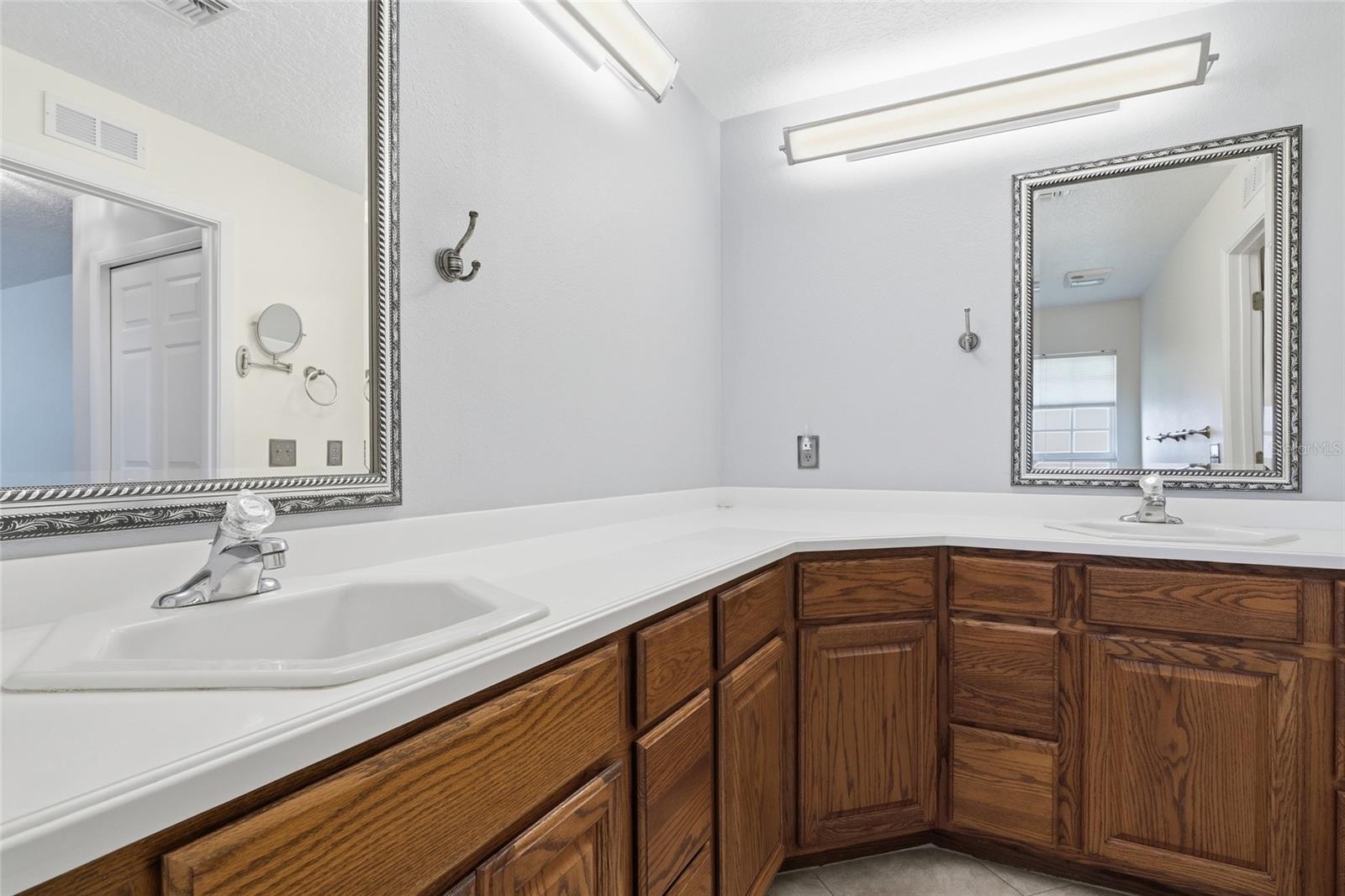 Image 24 of 54 For 15005 Green Valley Boulevard