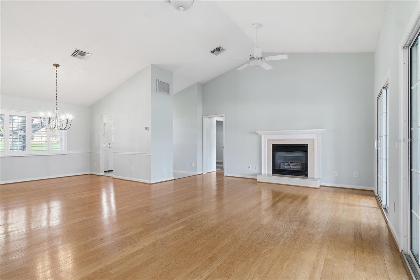 Image 4 of 54 For 15005 Green Valley Boulevard