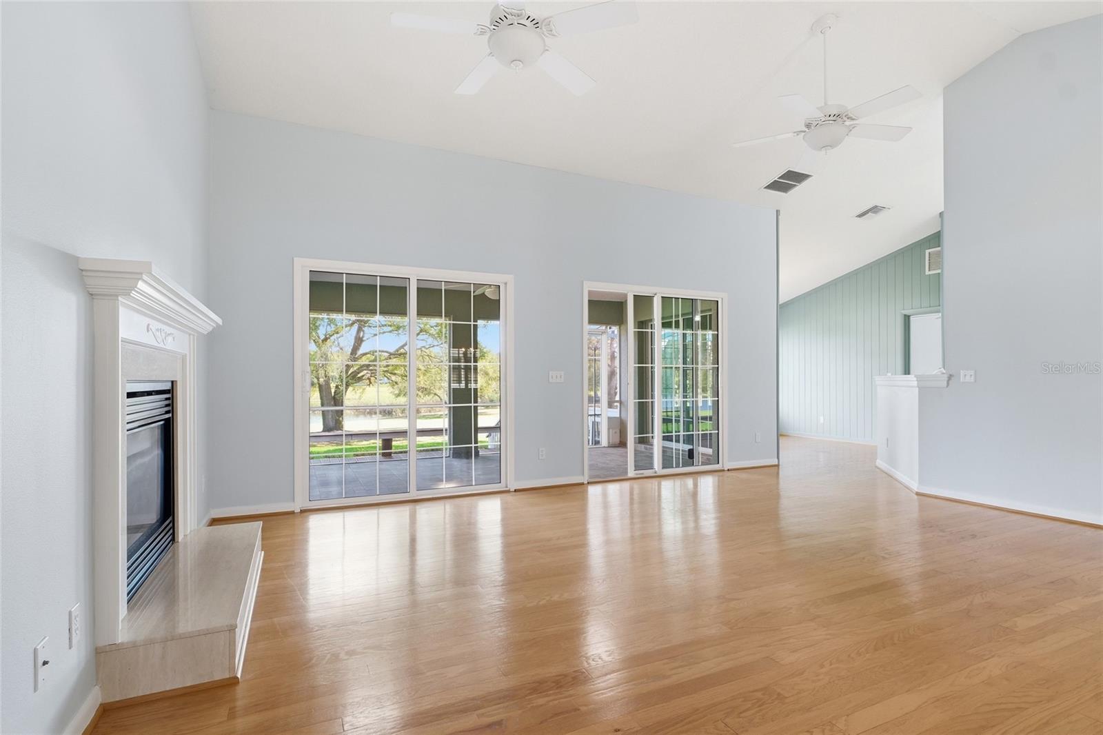 Image 7 of 54 For 15005 Green Valley Boulevard