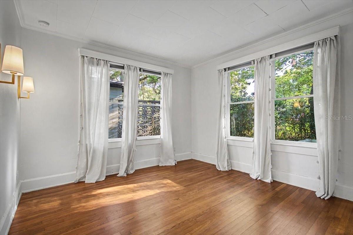 Image 15 of 46 For 421 Boulevard