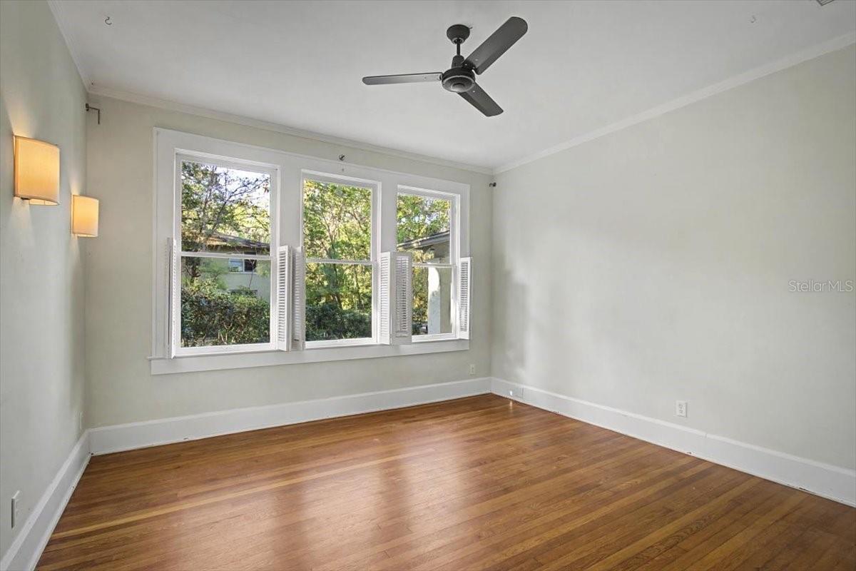 Image 20 of 46 For 421 Boulevard