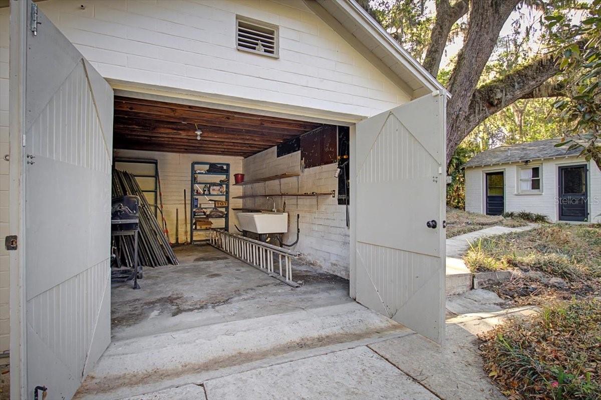 Image 36 of 46 For 421 Boulevard