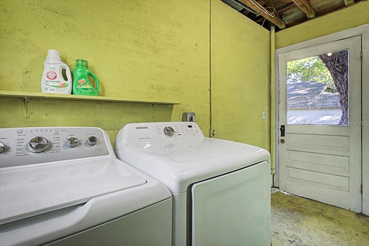 Image 41 of 46 For 421 Boulevard