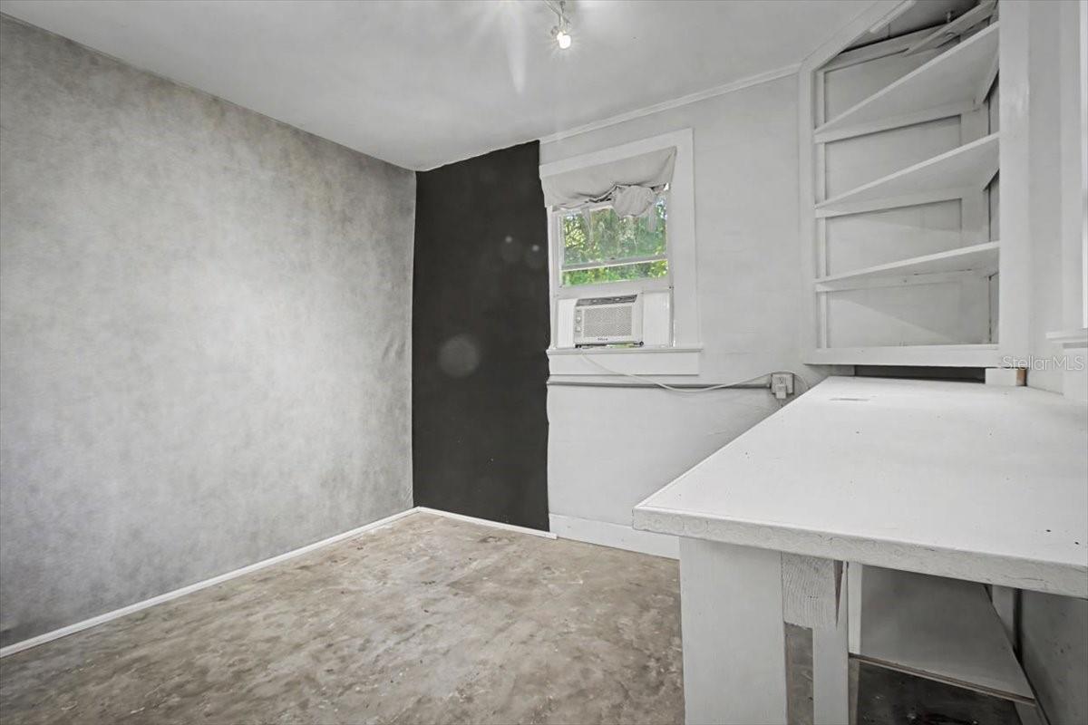 Image 43 of 46 For 421 Boulevard