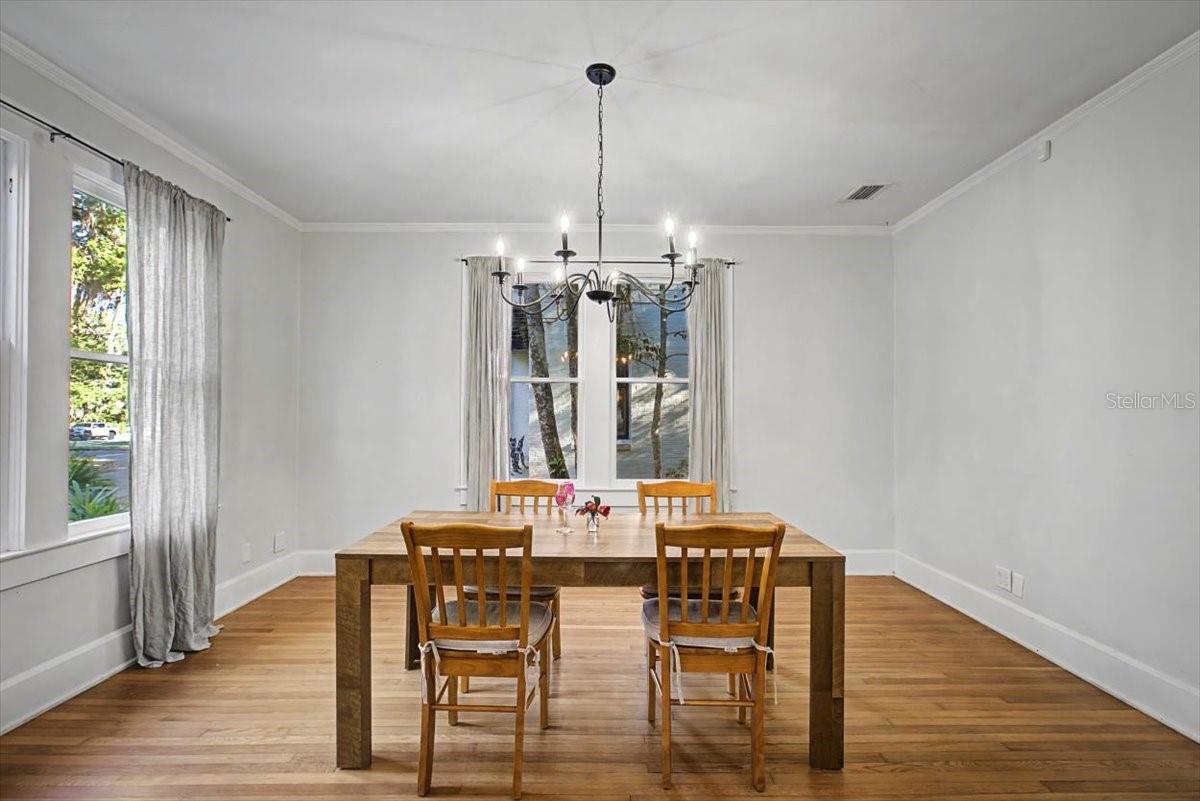 Image 8 of 46 For 421 Boulevard