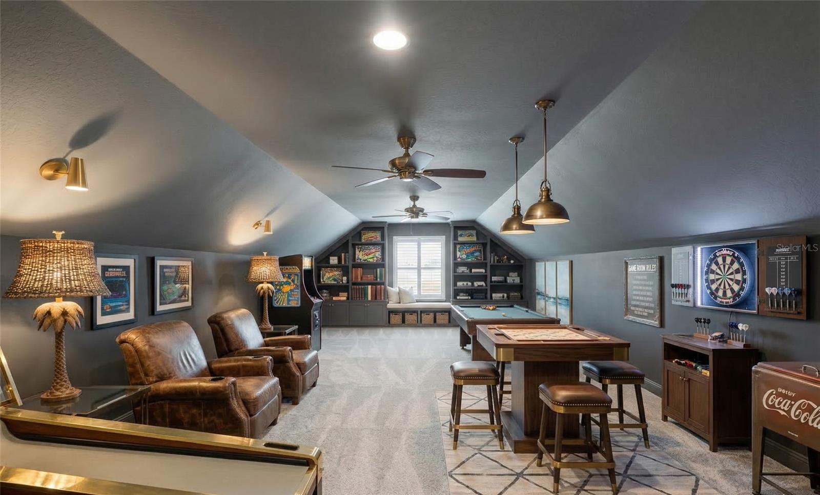 Listing photo id 1 for 5845 Storms Avenue