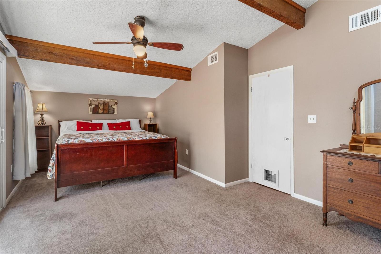 Image 29 of 61 For 2917 Lake Griffin Road