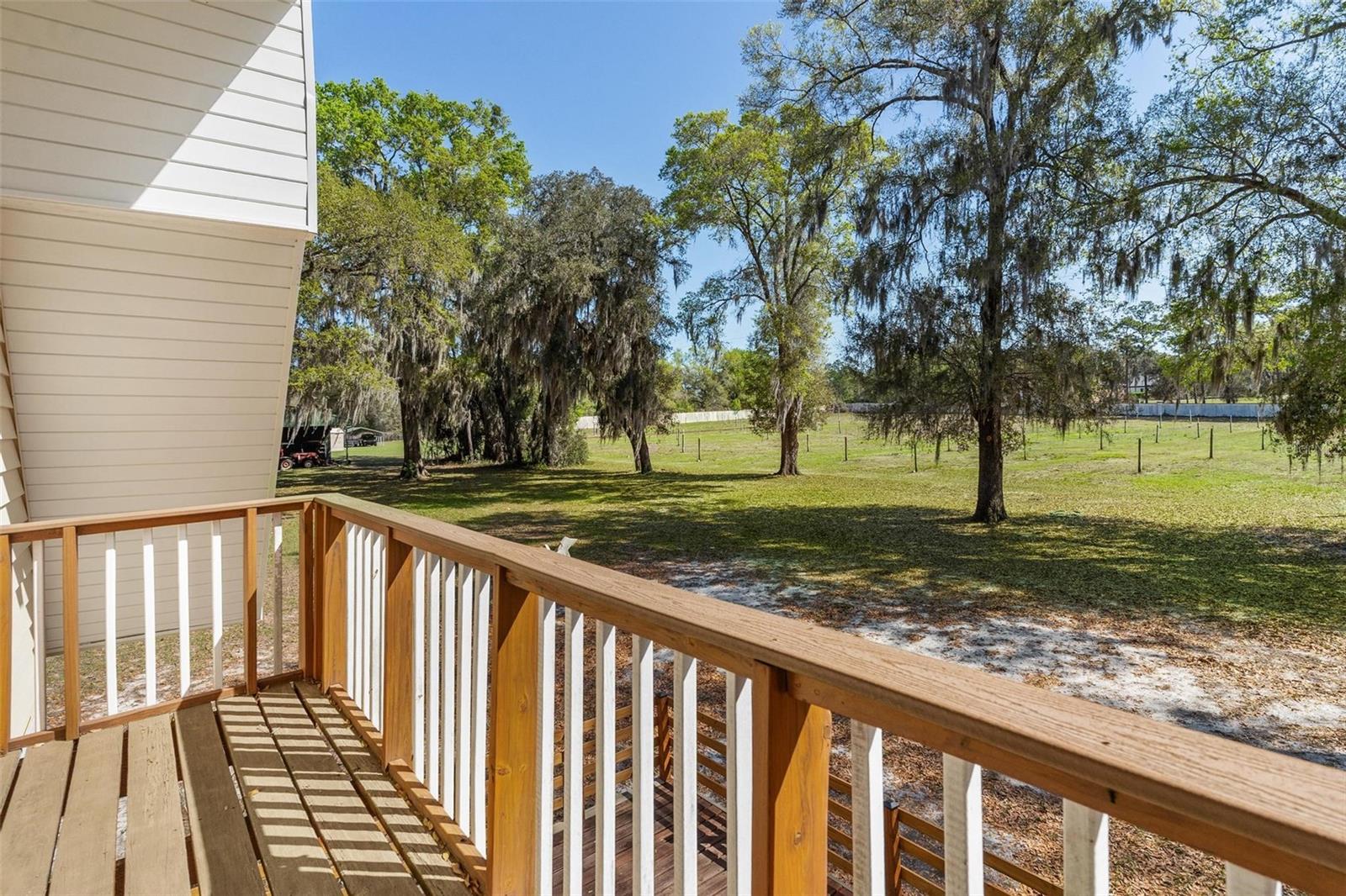 Image 31 of 61 For 2917 Lake Griffin Road