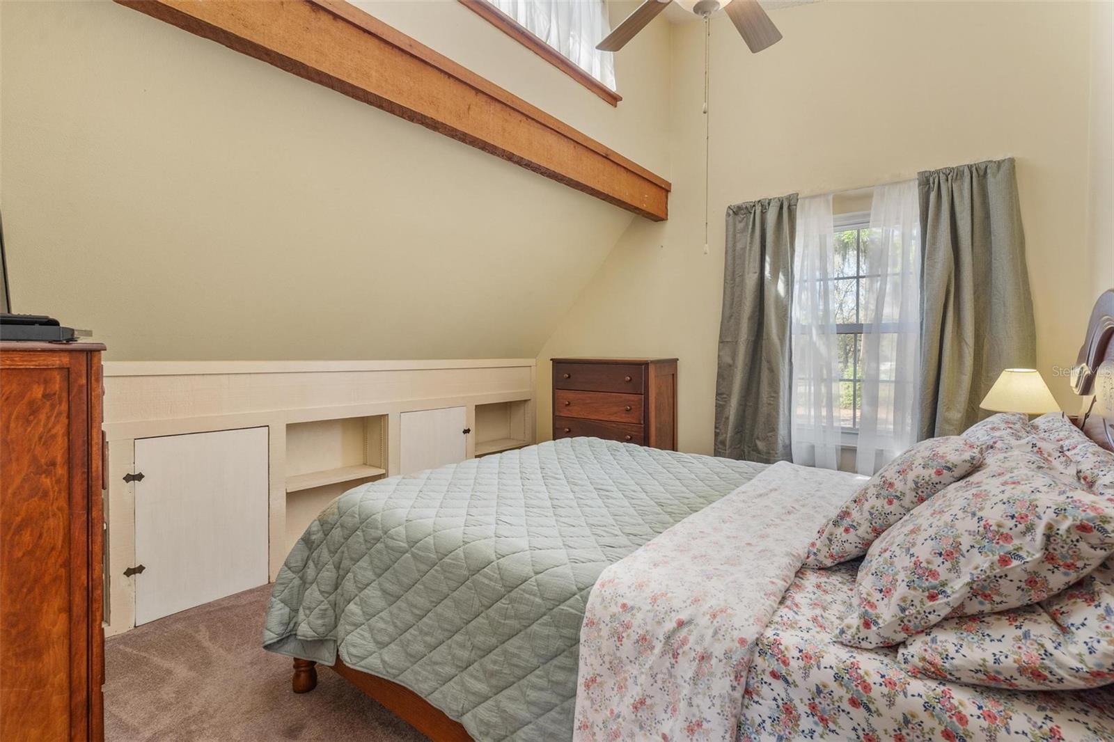 Image 36 of 61 For 2917 Lake Griffin Road