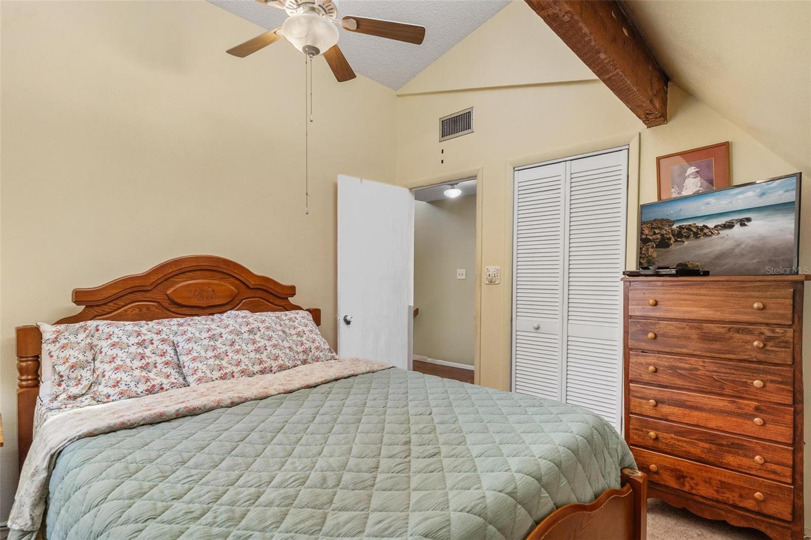 Image 37 of 61 For 2917 Lake Griffin Road