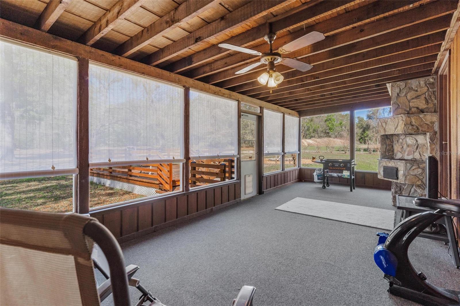 Image 38 of 61 For 2917 Lake Griffin Road