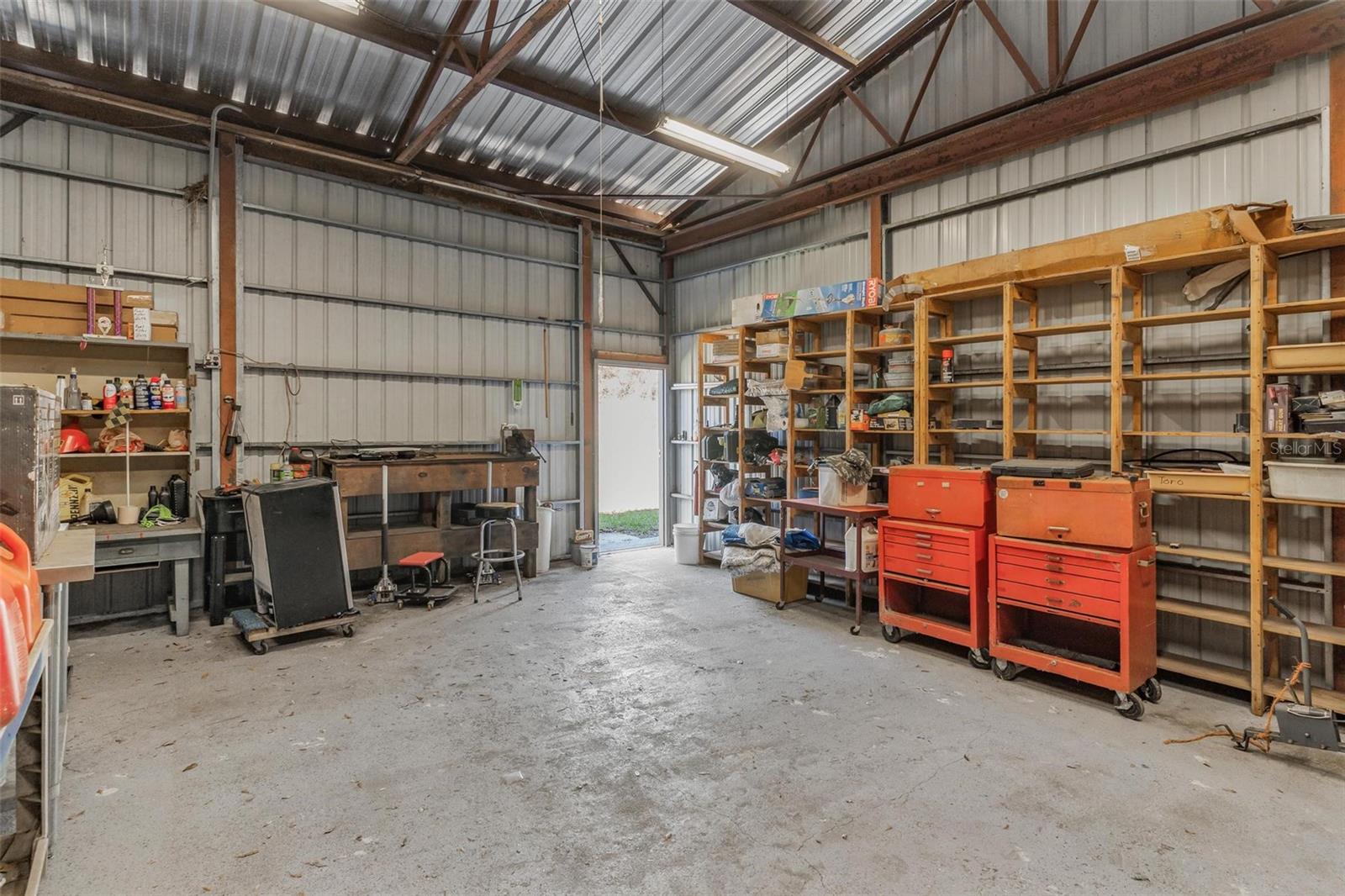 Image 49 of 61 For 2917 Lake Griffin Road