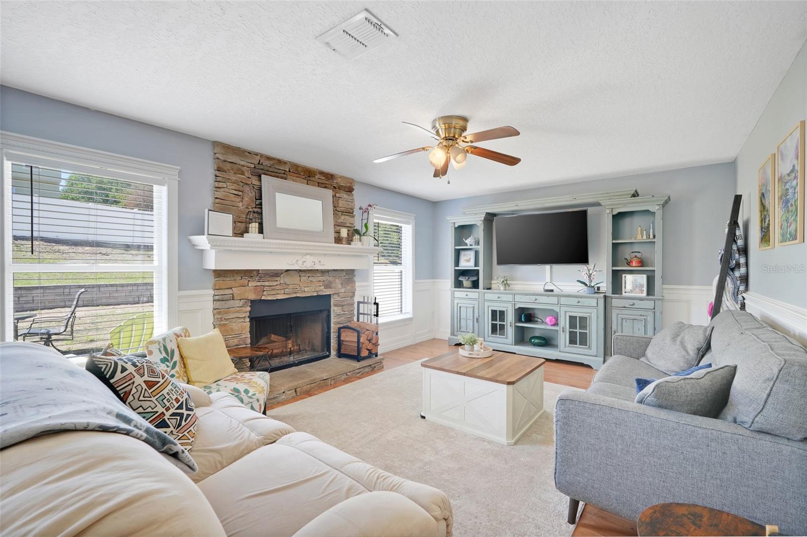 Image 18 of 41 For 925 Roanoke Drive