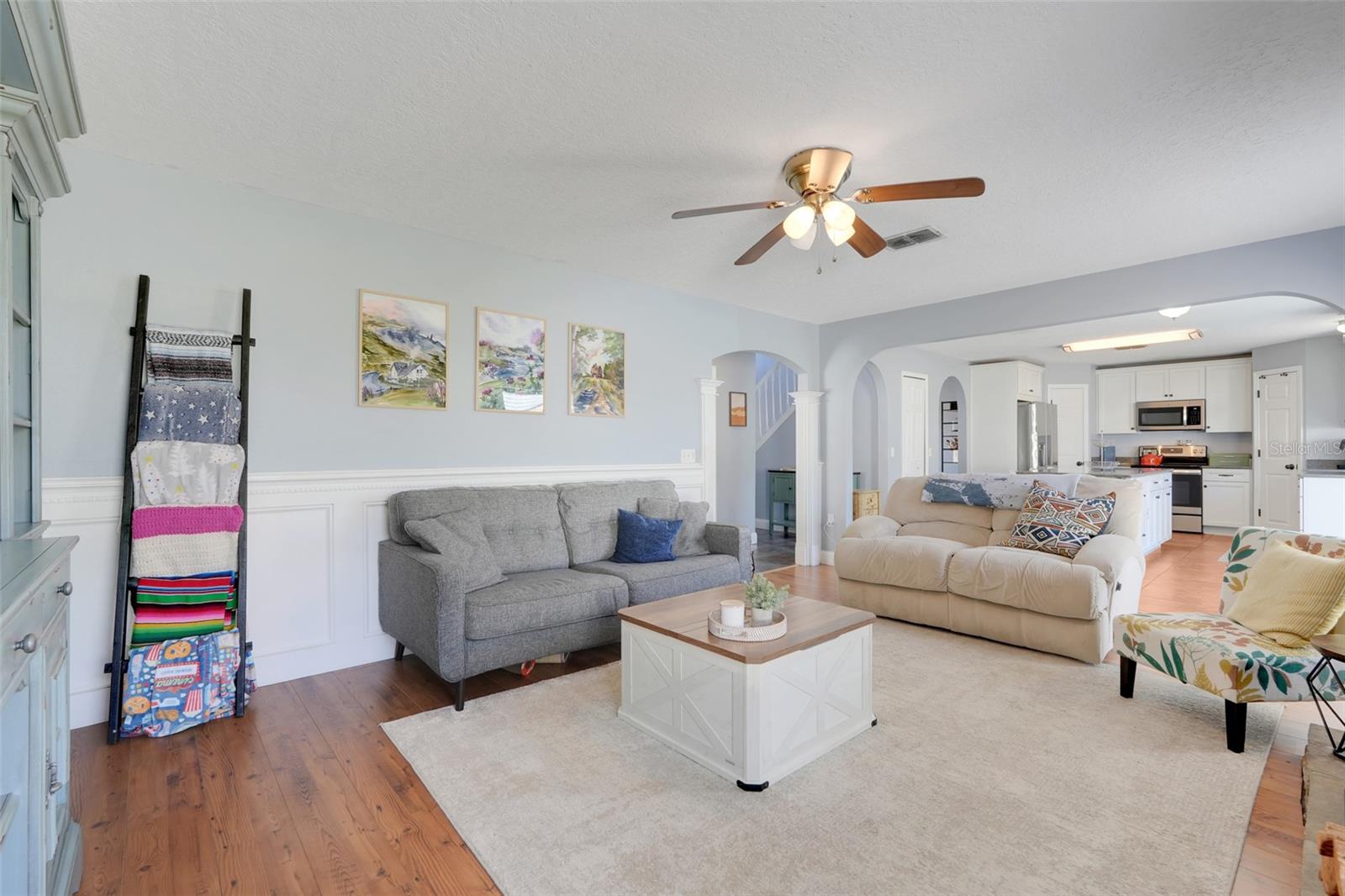 Image 20 of 41 For 925 Roanoke Drive