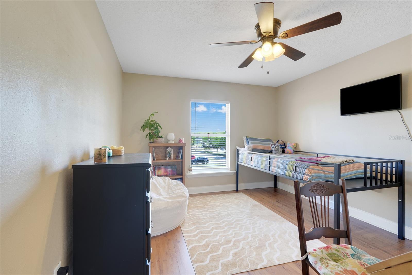 Image 34 of 41 For 925 Roanoke Drive