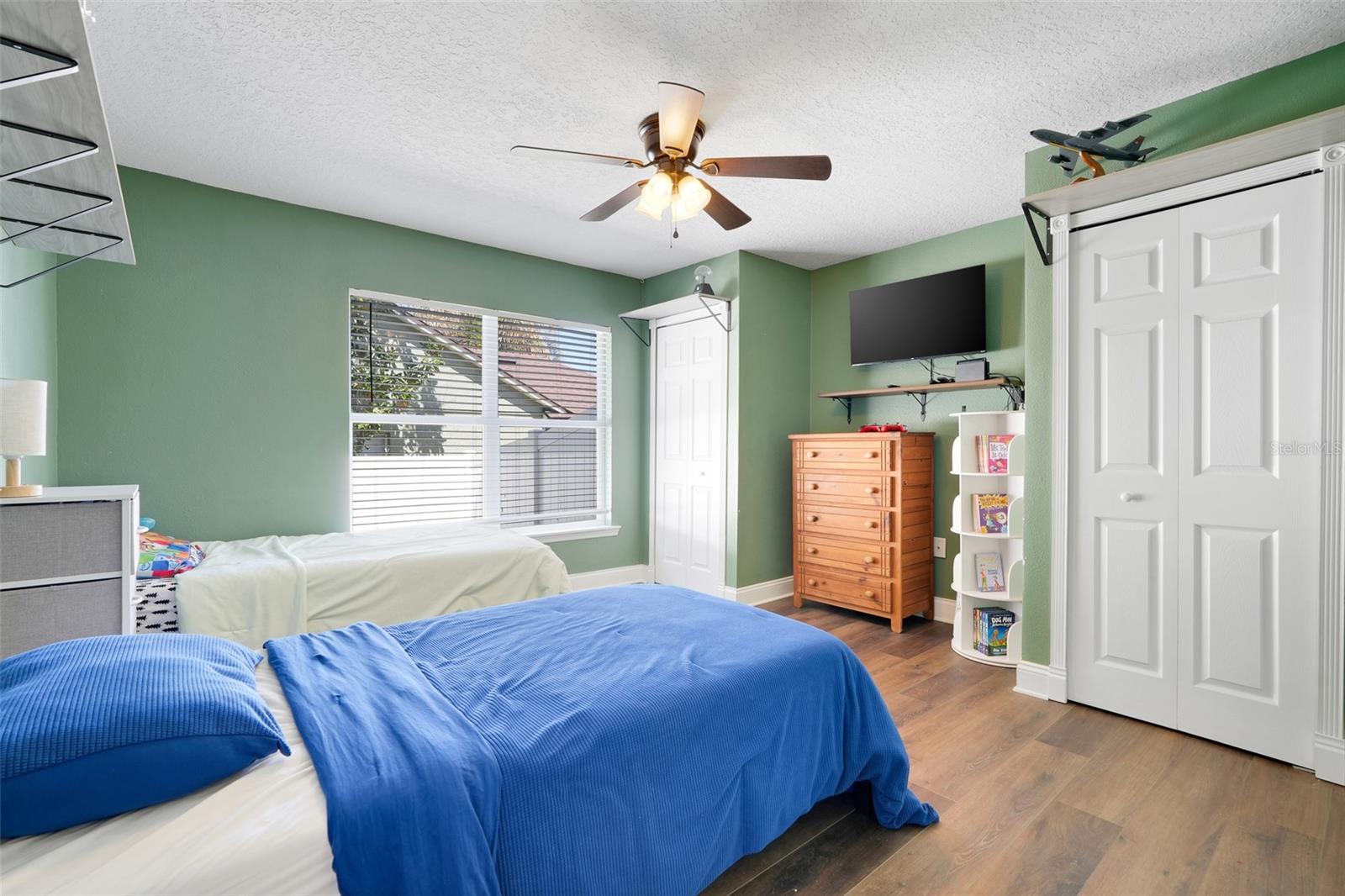 Image 36 of 41 For 925 Roanoke Drive