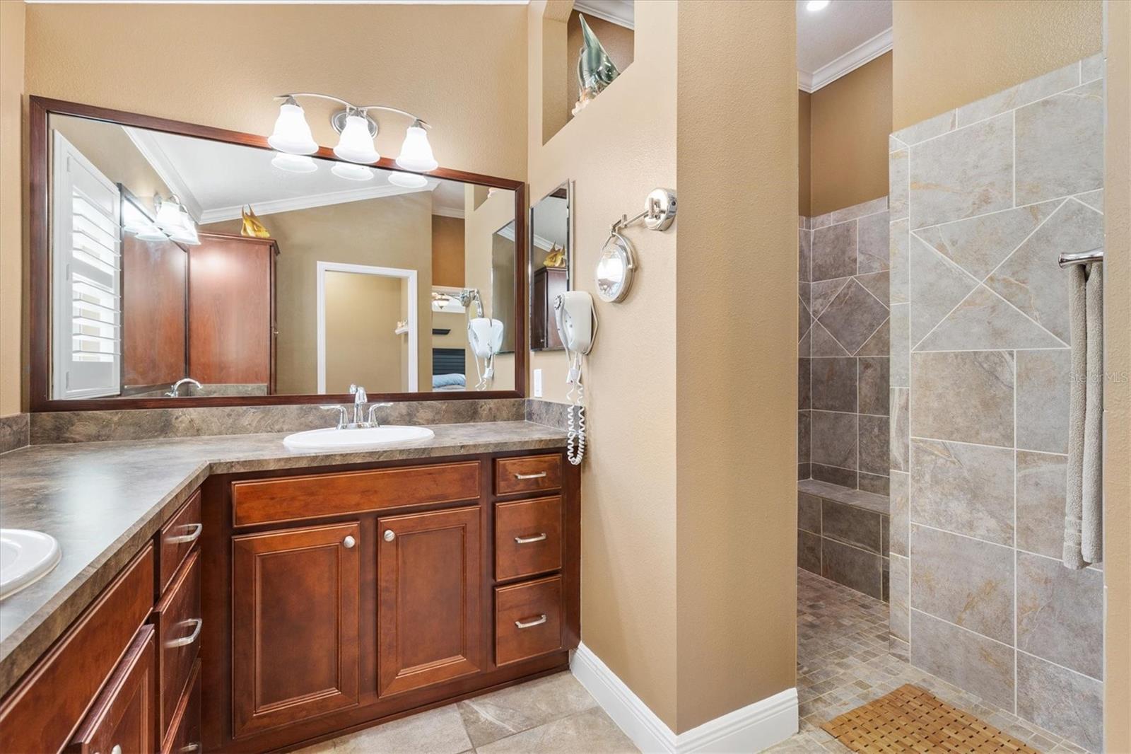 Image 16 of 42 For 2632 Buttonwood Run