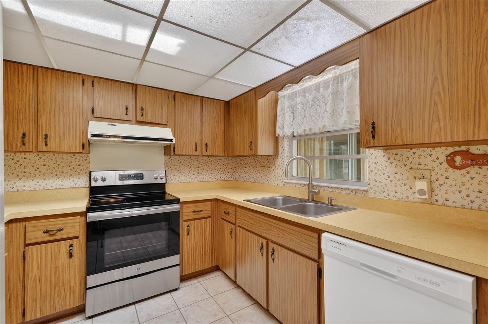 Image 10 of 23 For 623 Third Avenue